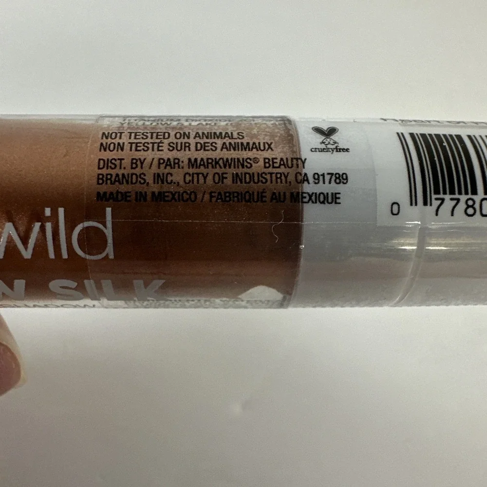 Wet n wild Shadow Silk Liquid Eyeshadow Heart Of Rose Gold‎ 1115564